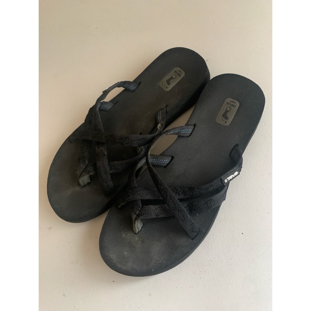 Teva Black Woven Flip Flops Women’s Size 7